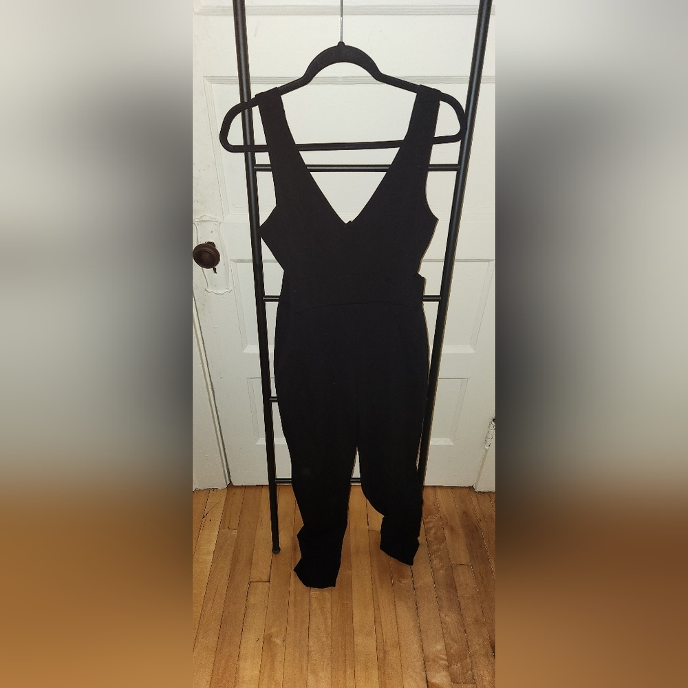 Jumpsuit with cutouts
